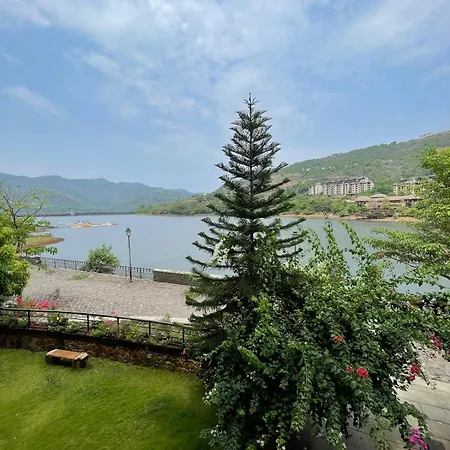 Lake Facing Studio Lavasa Exterior photo