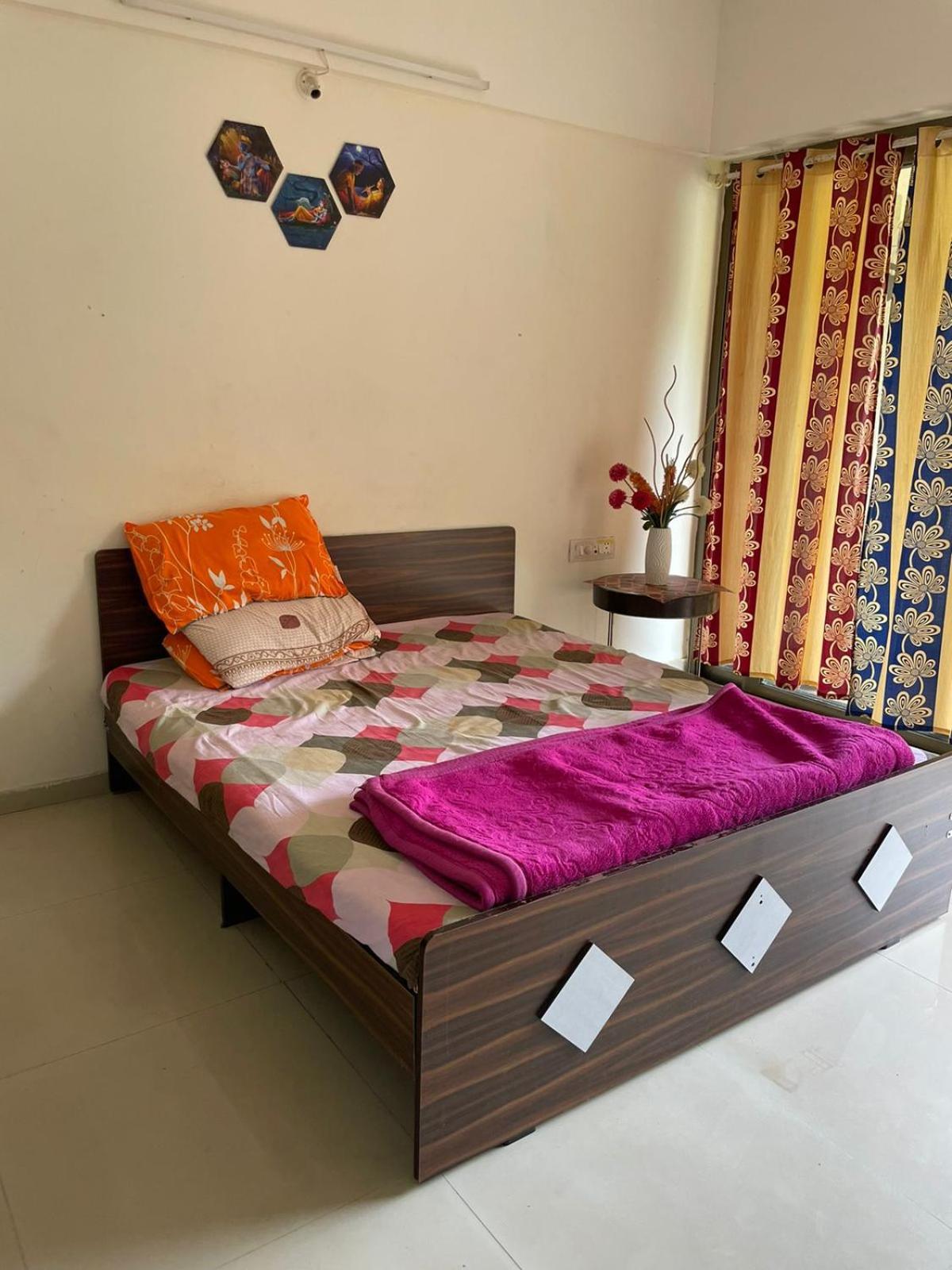 Apartment Facing *